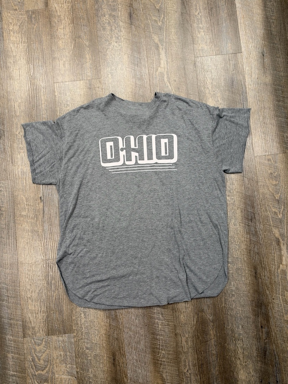 Pebby Forevee side slit tee OHIO graphic tee plus size